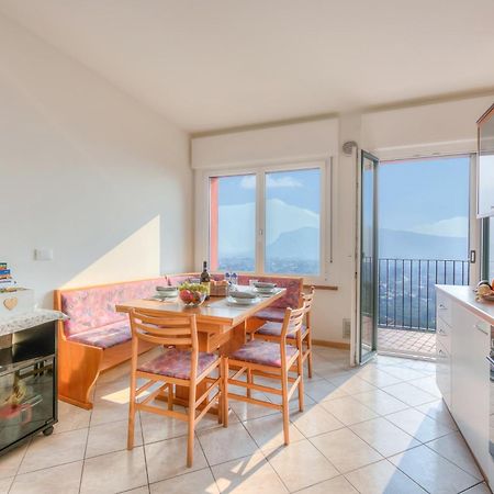 Lake View Dom-Us Apartment - Happy Rentals ริวาเดลการ์ดา ภายนอก รูปภาพ